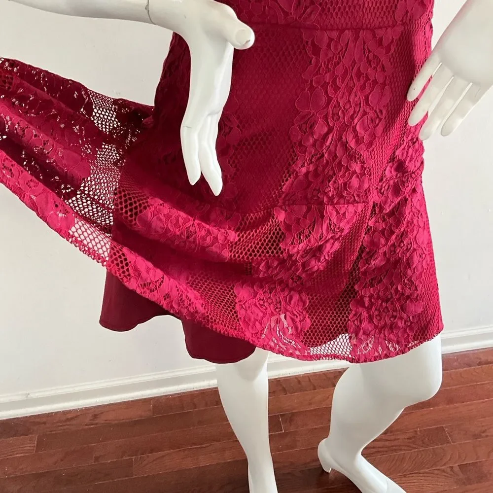 Adelyn Rae Lace Mini Dress Burgundy L